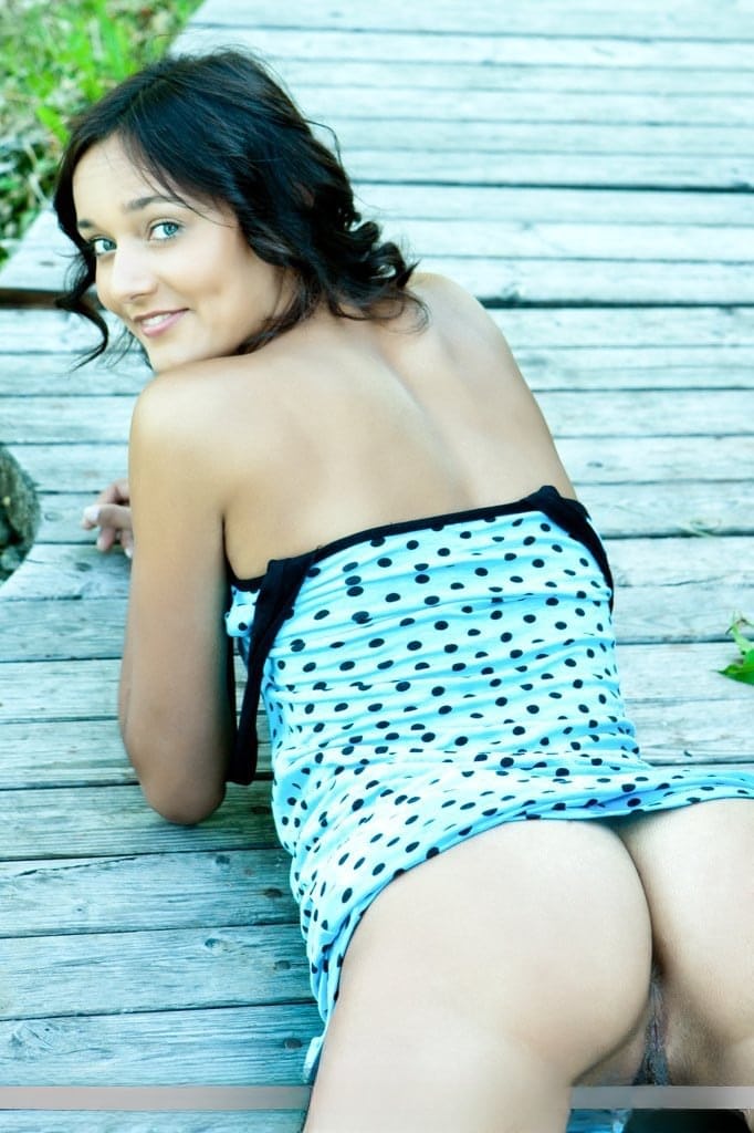 Very skinny Chandra A spreading outdoors to flash petite hairy pussy upskirt