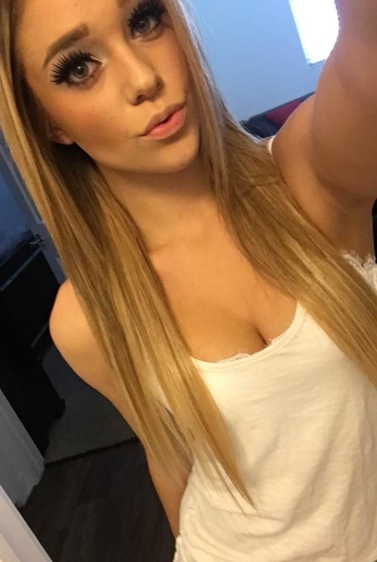 Amateur model Kali Rose takes selfies in various lingerie items