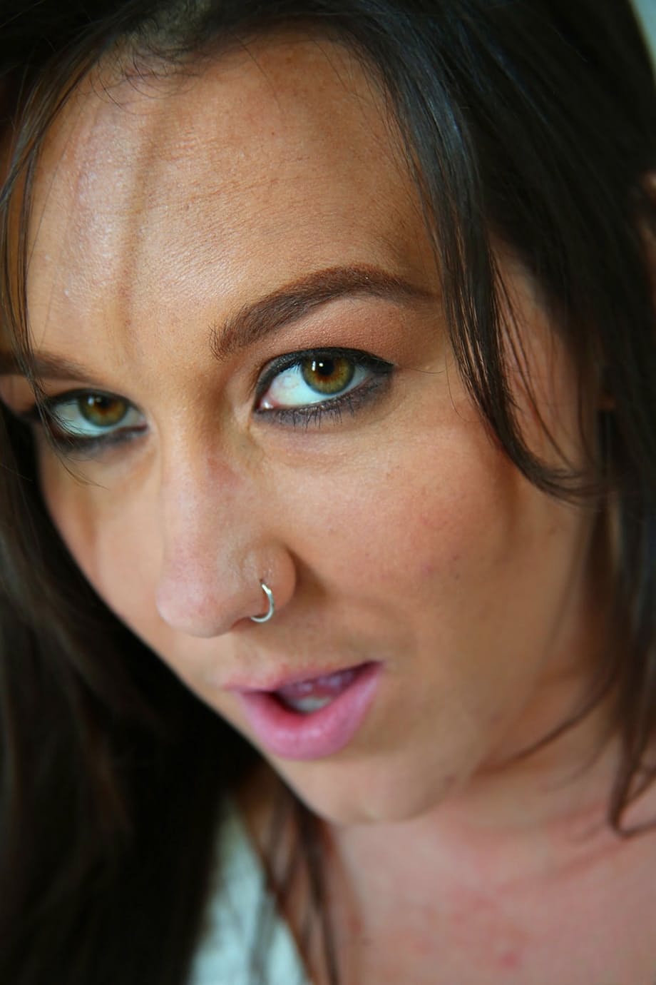 Pretty dark haired Sinn Sage produces nice big tits & kneels for bang & blow