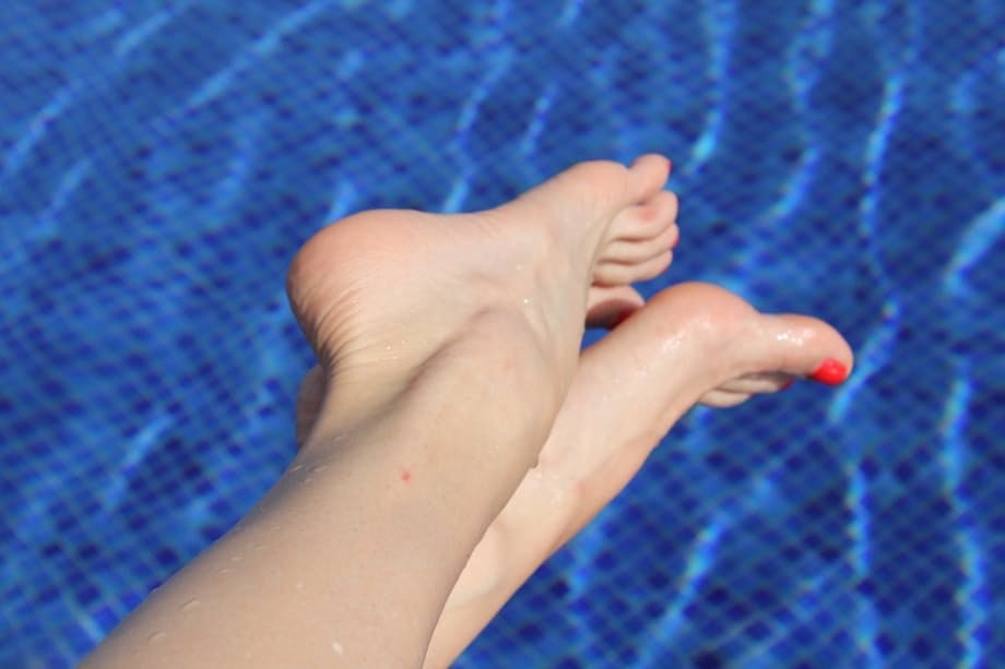 Four pairs of gorgeous porn goddess feet in heels with hot toe licking