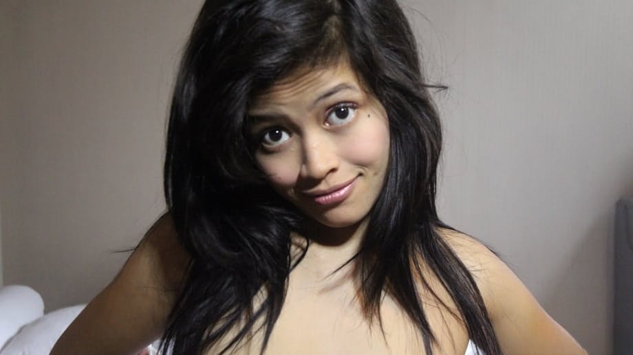 Indonesian teen with a wicked streak poses naked for the first time