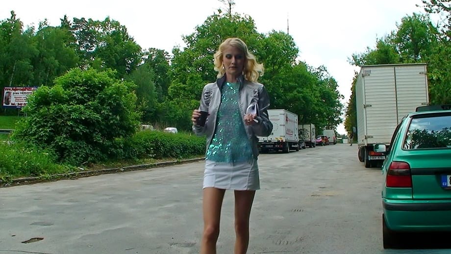 Kinky blonde pisses on a cock after sex before receiving a golden shower