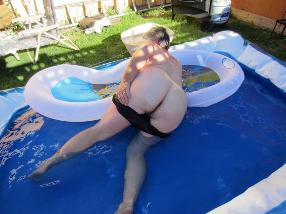 Fatty mature granny Girdle Goddess peels to enjoy wading pool skinny dip