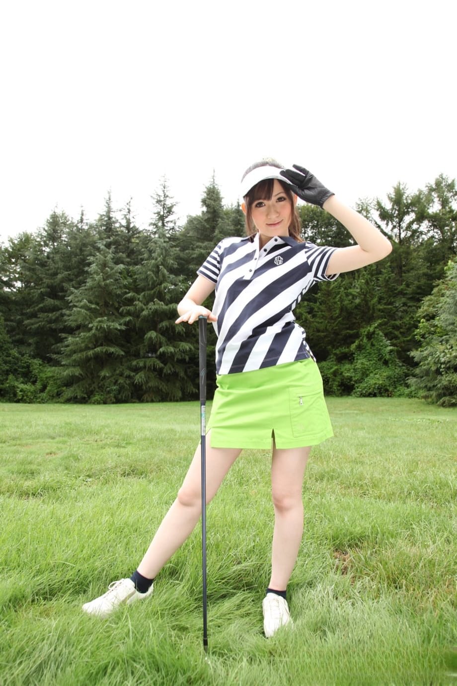 Gorgeous Japanese sports girl flashing sexy panty upskirt on the golf links