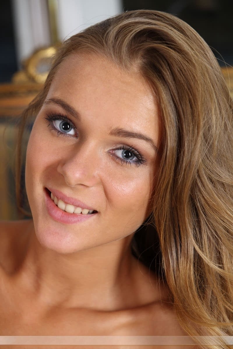 Nice teen Dana P removes yellow babydoll lingerie for great nude poses