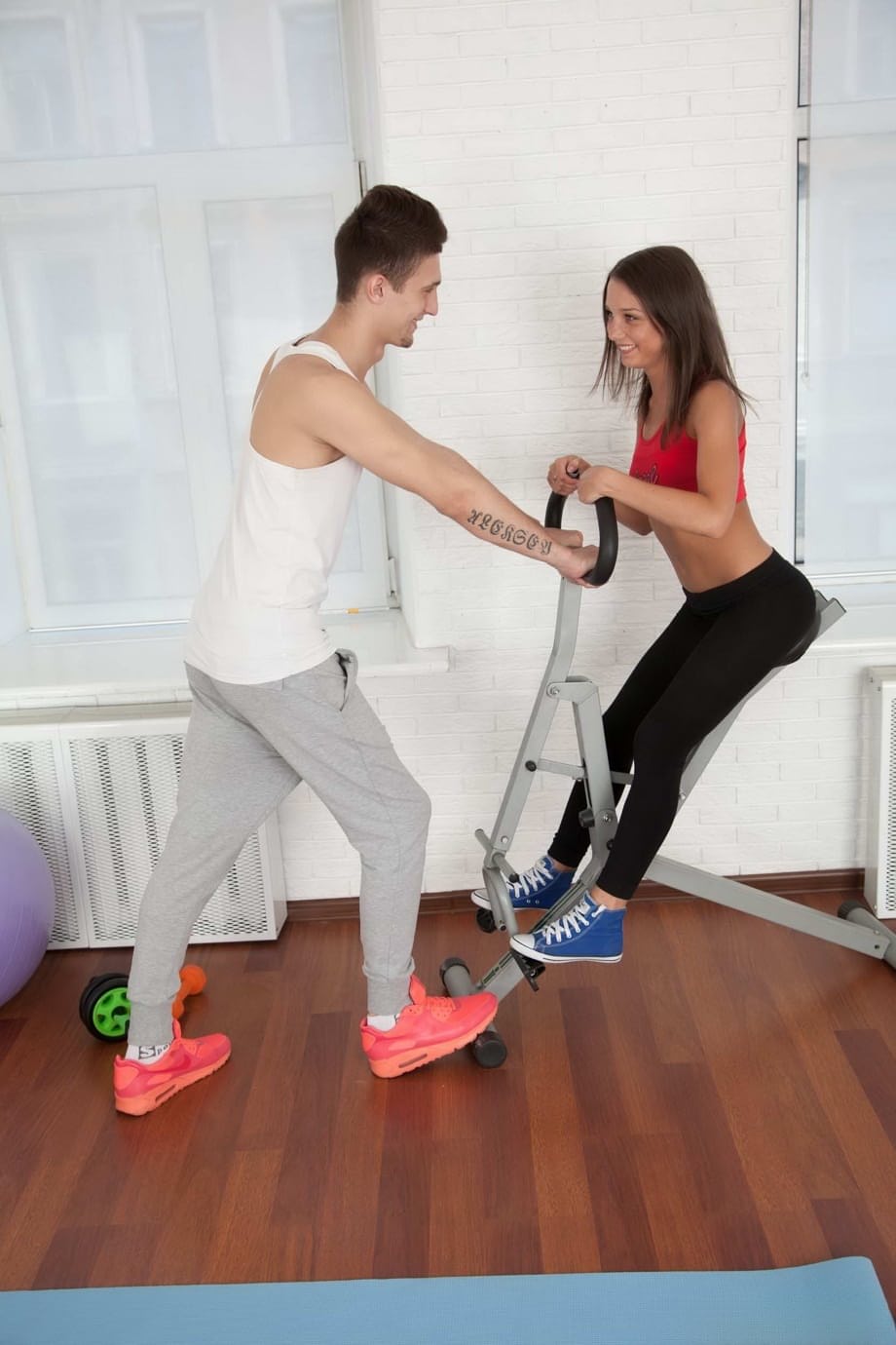 Athletic teen Angel wears cum on her face after fucking her personal trainer