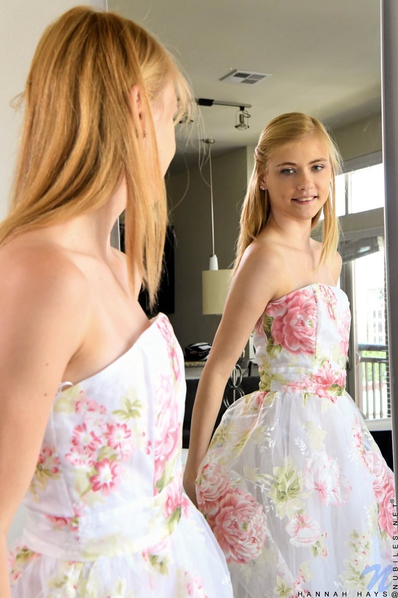 Young blonde girl Hannah Hays bangs her suction dildo in a mirror