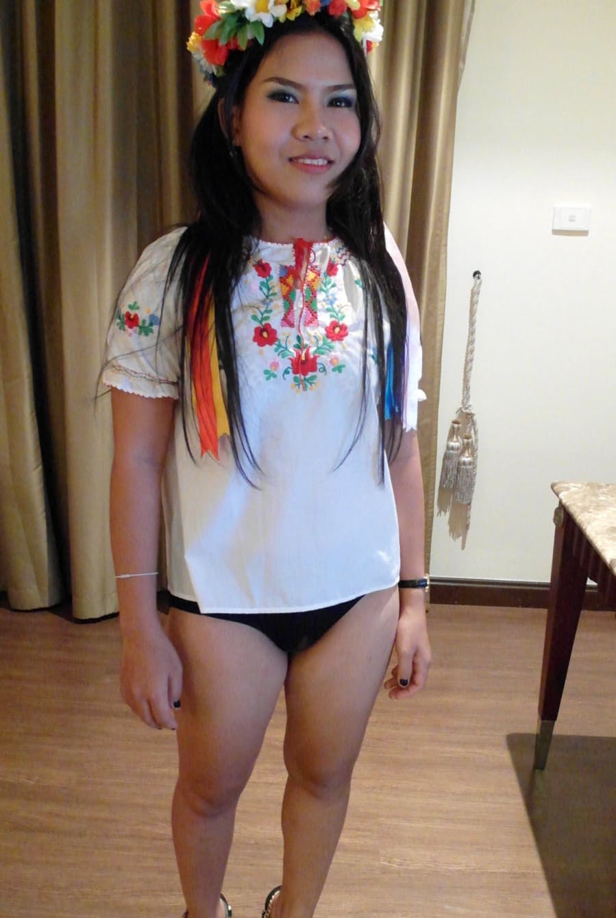 Asian chick Aziza replaces flowers on her head with cum on her pussy