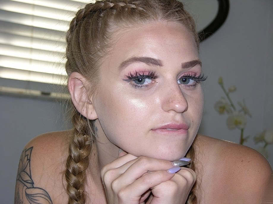 Tattooed amateur Sky takes off her bikini before showing her shaved vagina