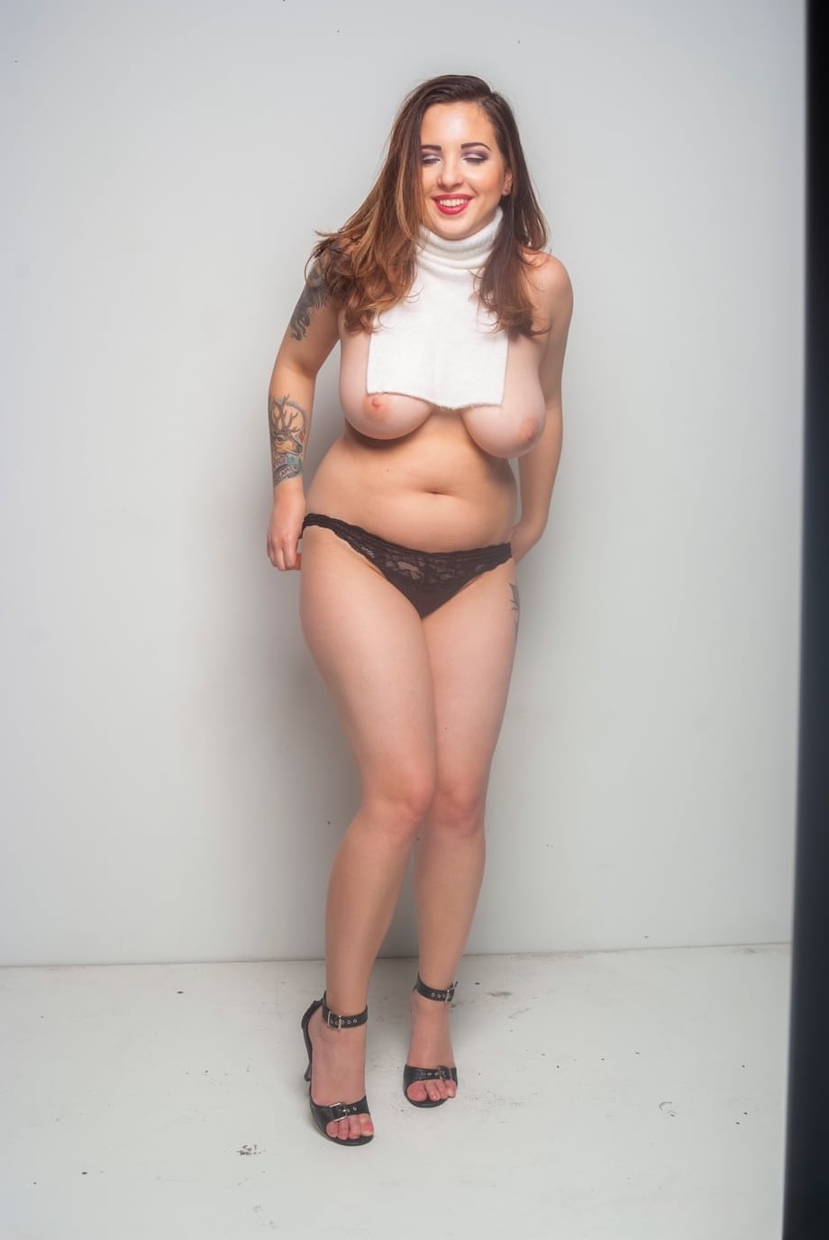 Chubby amateur Paige Rad strips to ankle strap heels in solo action