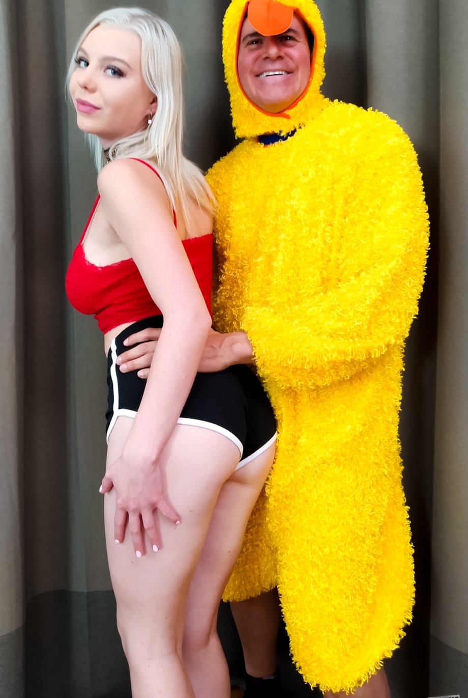 Platinum blond Mary Monroe gives her filthy asshole to a man in a chicken suit