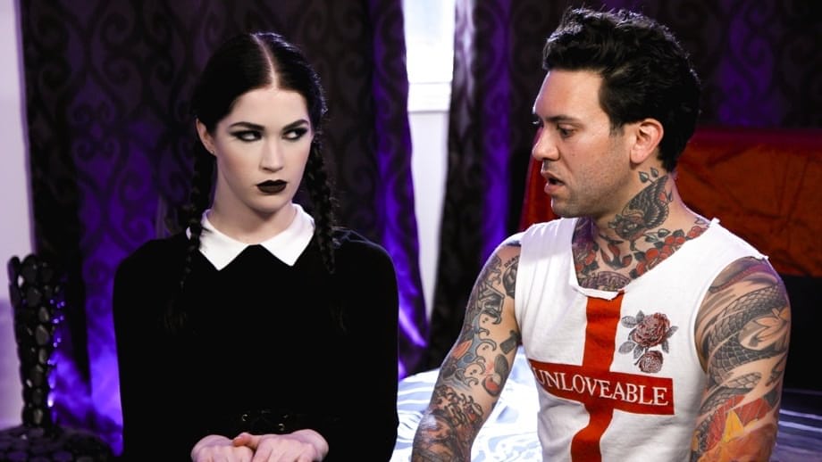 Dark haired goth girl Evelyn Claire gets banged by male pornstar Small Hands