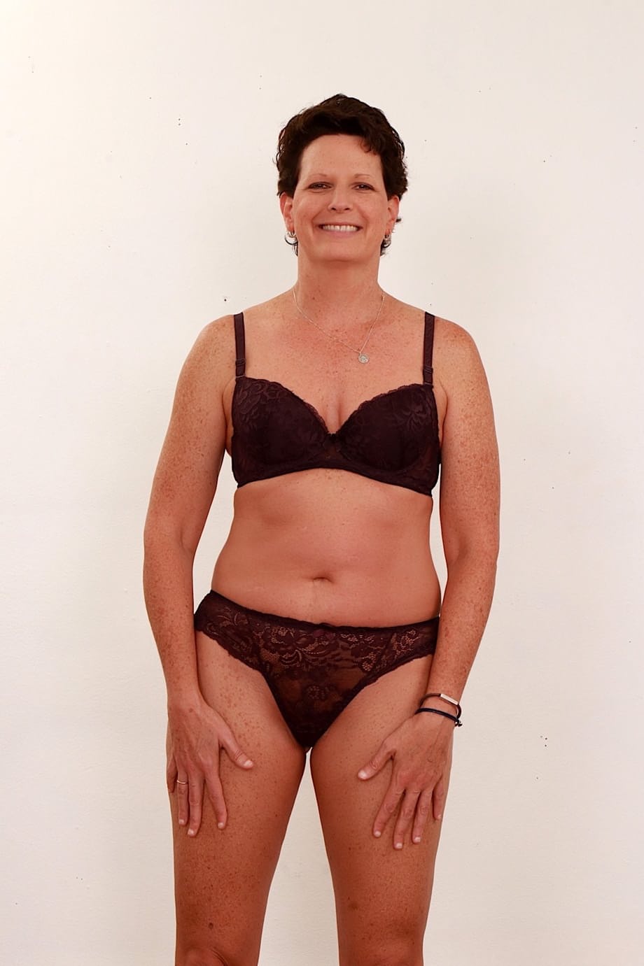 Short haired nan Beth Mckenna ditches her underwear before sucking off a penis