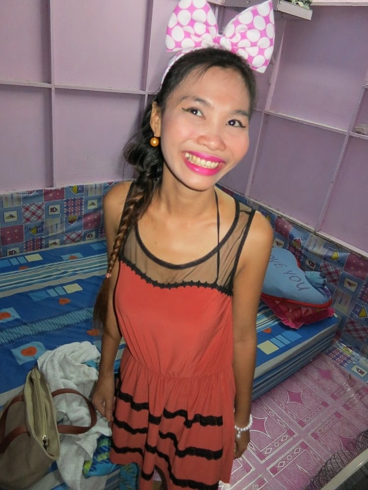 Ugly Asian Tay gets her trimmed pussy coated in cum after closeup POV fuck