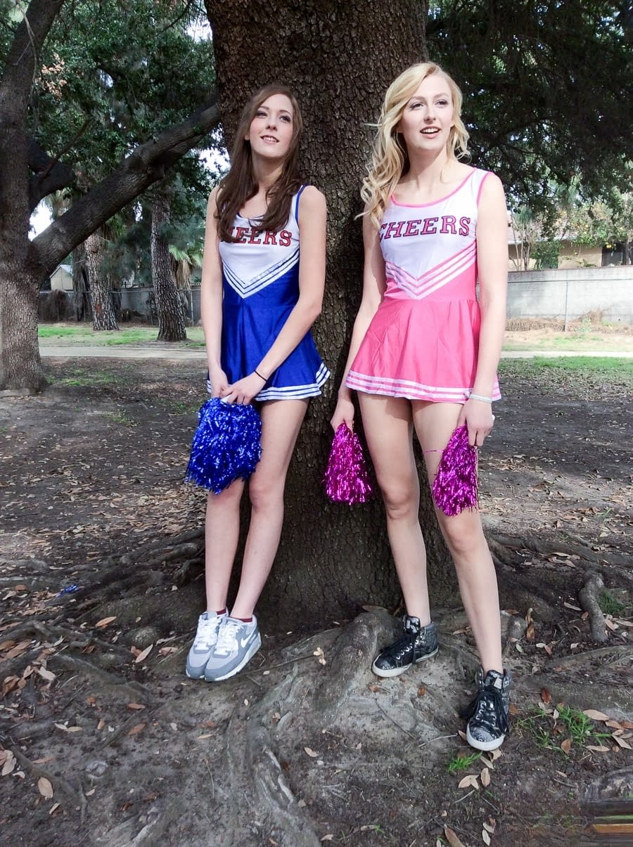 Cheerleaders Alexa Grace & Molly Manson score points by fucking the coach