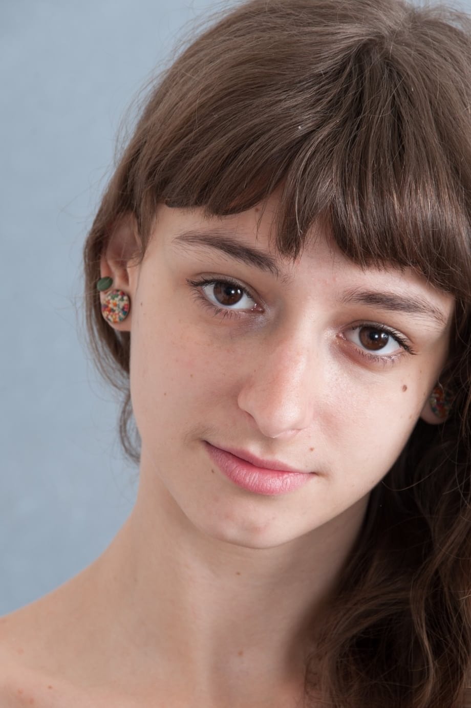 Thin teen girl undresses to put her unshaven body on display