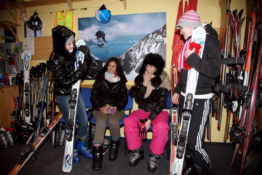 Best friends flash teen tits in the snow and enjoy hot ski lodge lesbian orgy