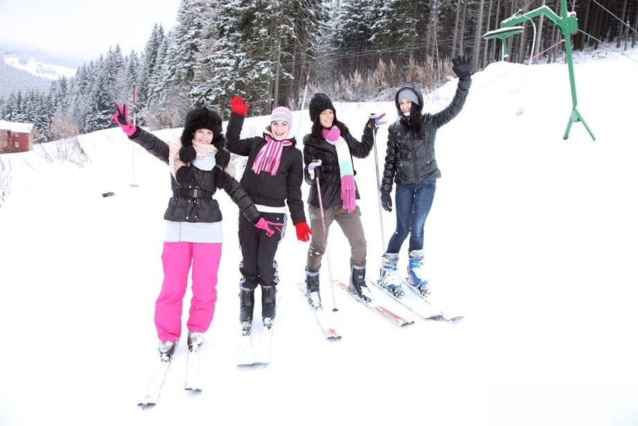 Best friends flash teen tits in the snow and enjoy hot ski lodge lesbian orgy
