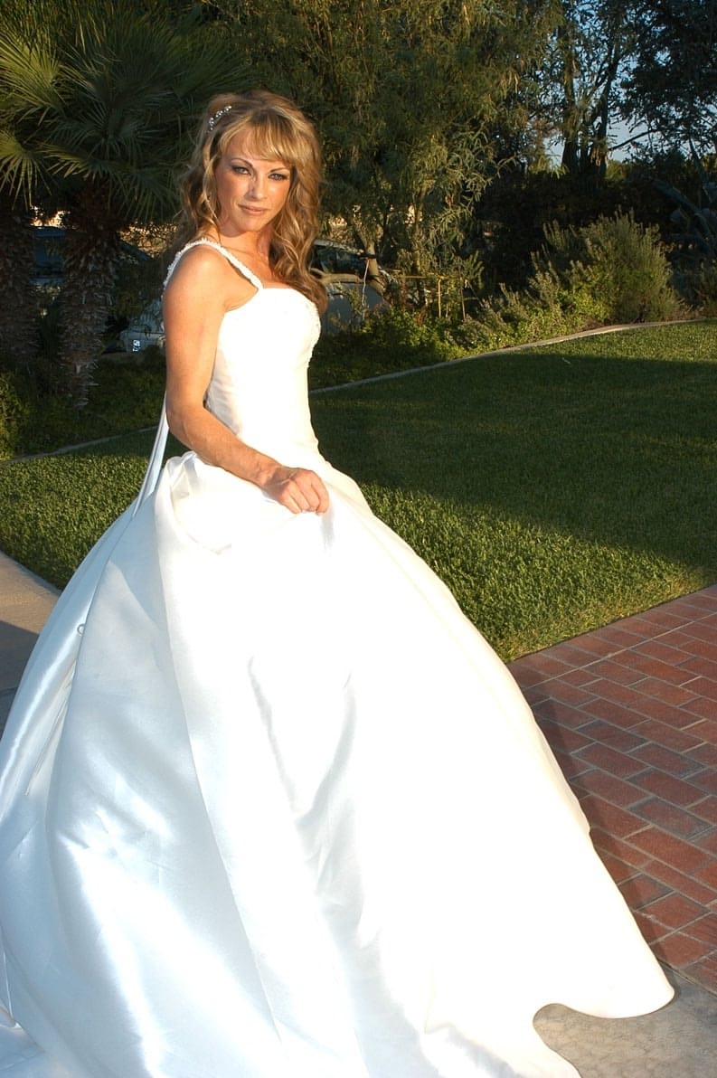 Gold digger bride Shayla LaVeaux makes a bad catch but fucks the pauper anyway
