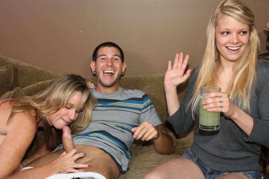 Mature lady Stella Banxxx decides to blow her daughter's boyfriend