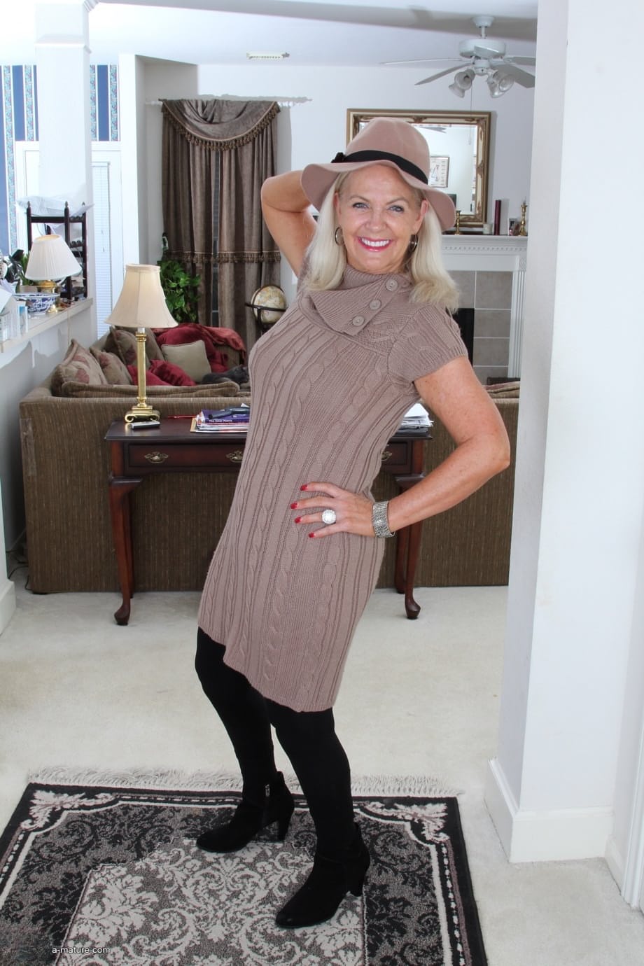 Clothed American granny peels off her tights and cast them aside