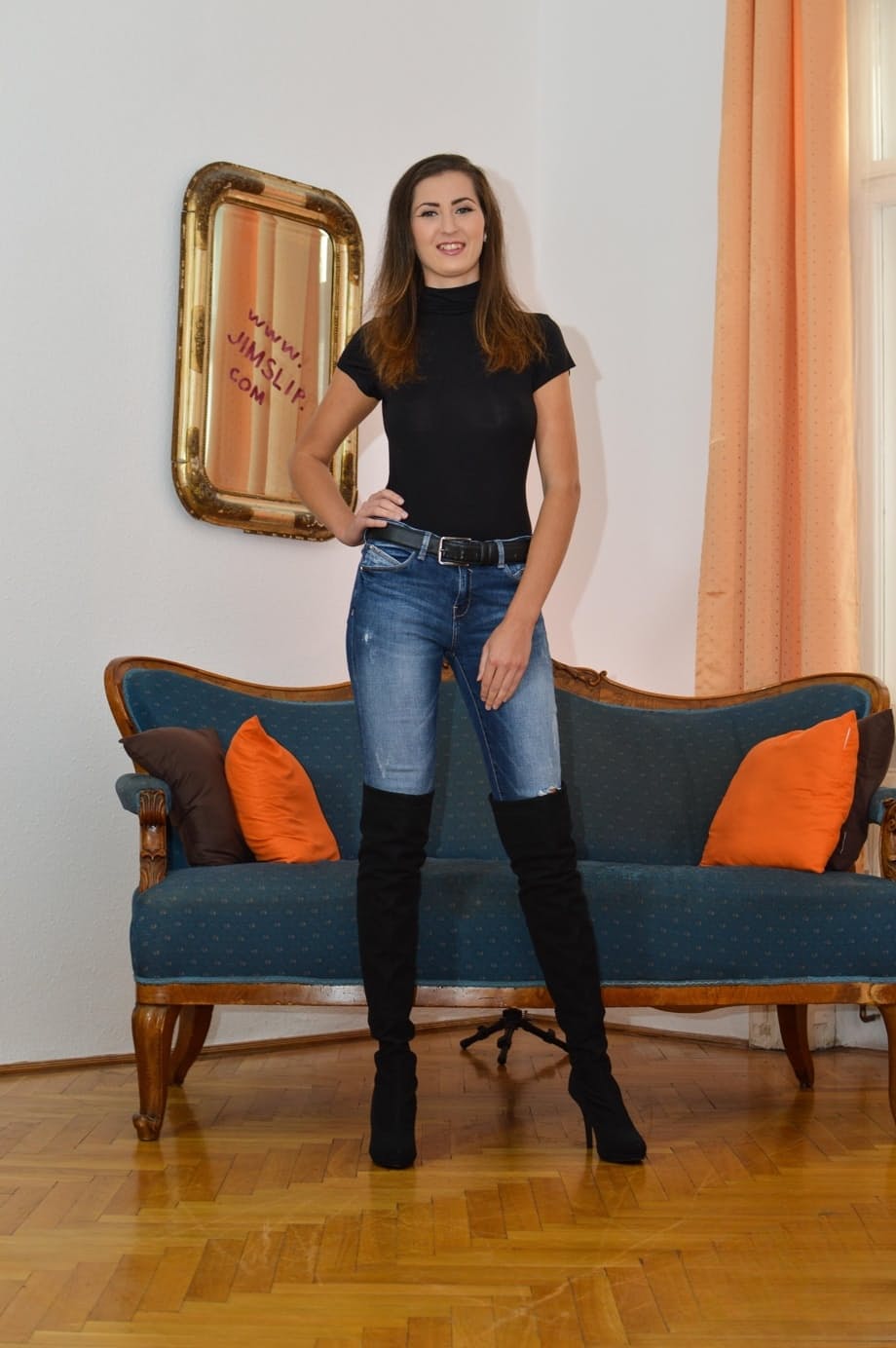 Brunette slut in jeans and boots spreading legs to flaunt her hot bare ass