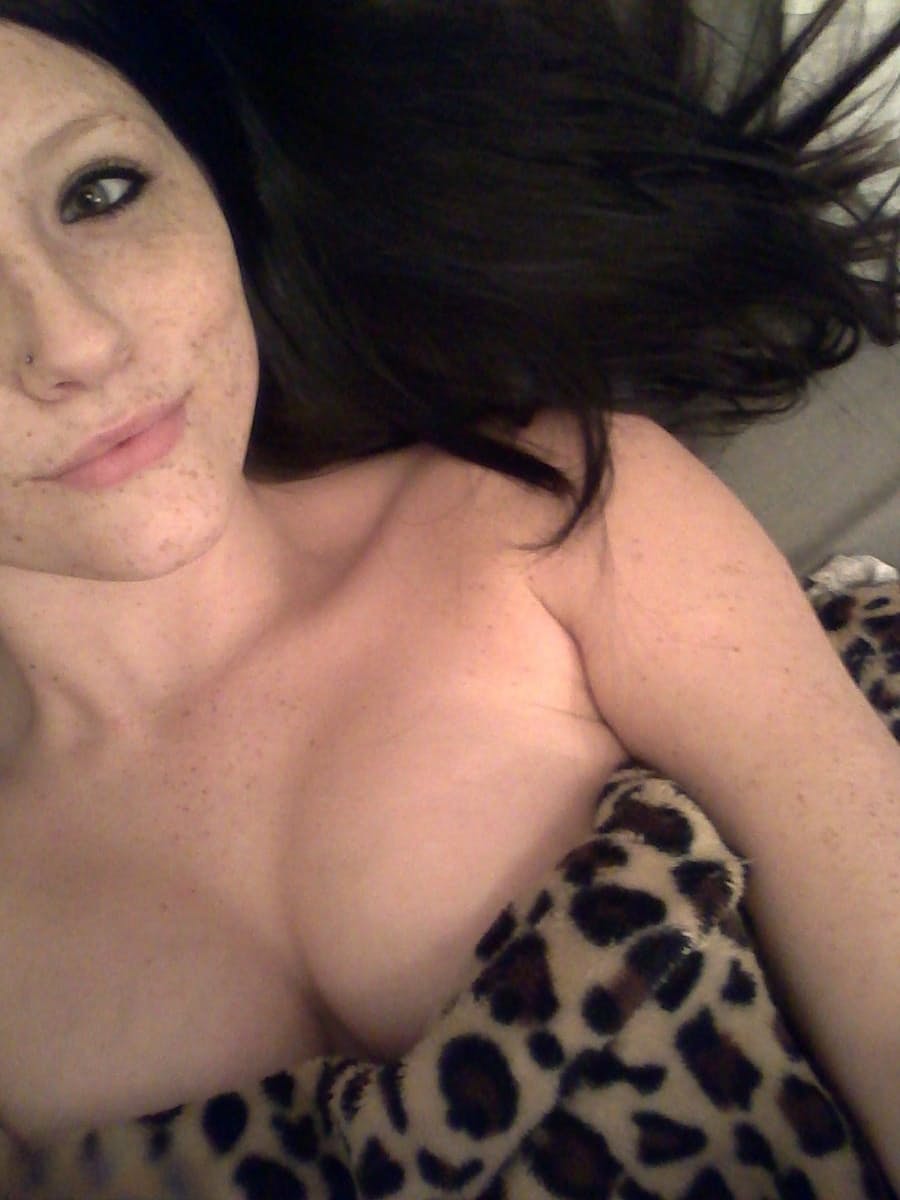 Stacked brunette cutie Freckles 18 takes pictures of her naked body