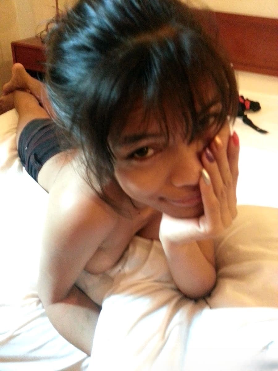 Young Pinay girl flaunts her nice boobs before sucking cock