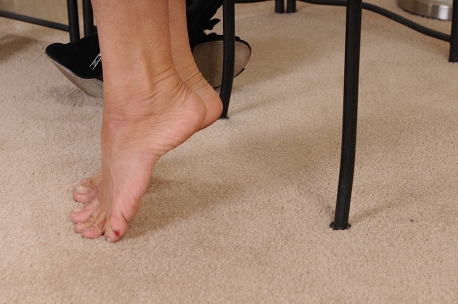 Graceful mature lady with hot ass getting naked and spreading her legs