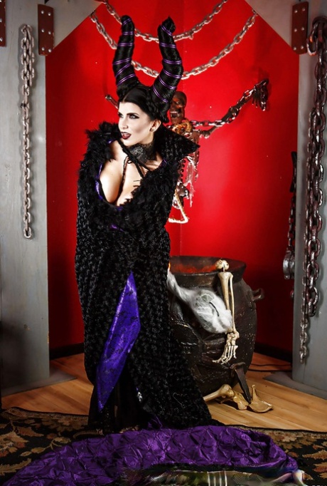 Milf pornstar Romi Rain showing off in her Halloween costume