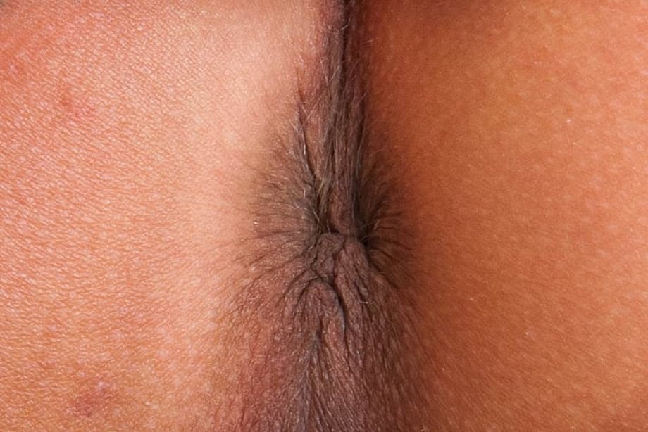 Nasty blonde mature milf Kasey undressing her tits and pussy