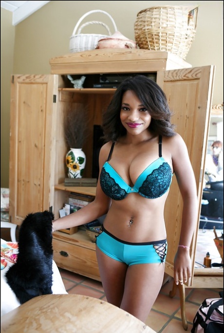 Latina babe with brunette hair Andrea Marquez shows her big tits