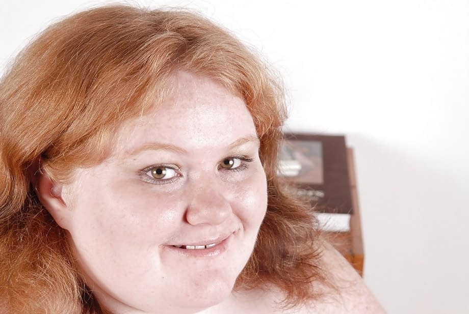 Very fat woman Ruby is getting naked and playing with her wide hole
