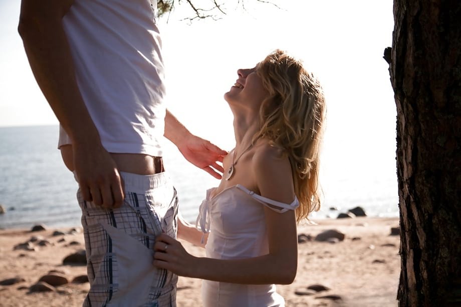 Soft teen babe Mariana has wonderful sexual experience on the beach