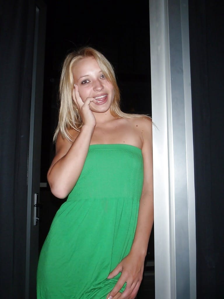 Candid homemade nudes of sweet blonde gf Alyssa baring tiny boobs