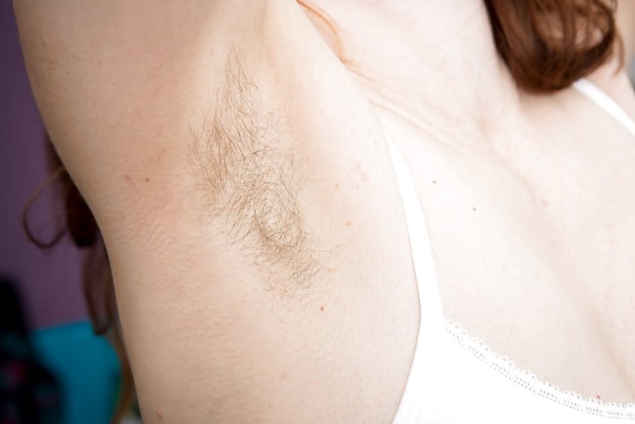 Horny amateur teen Kirsa showing off her feet and hairy armpits