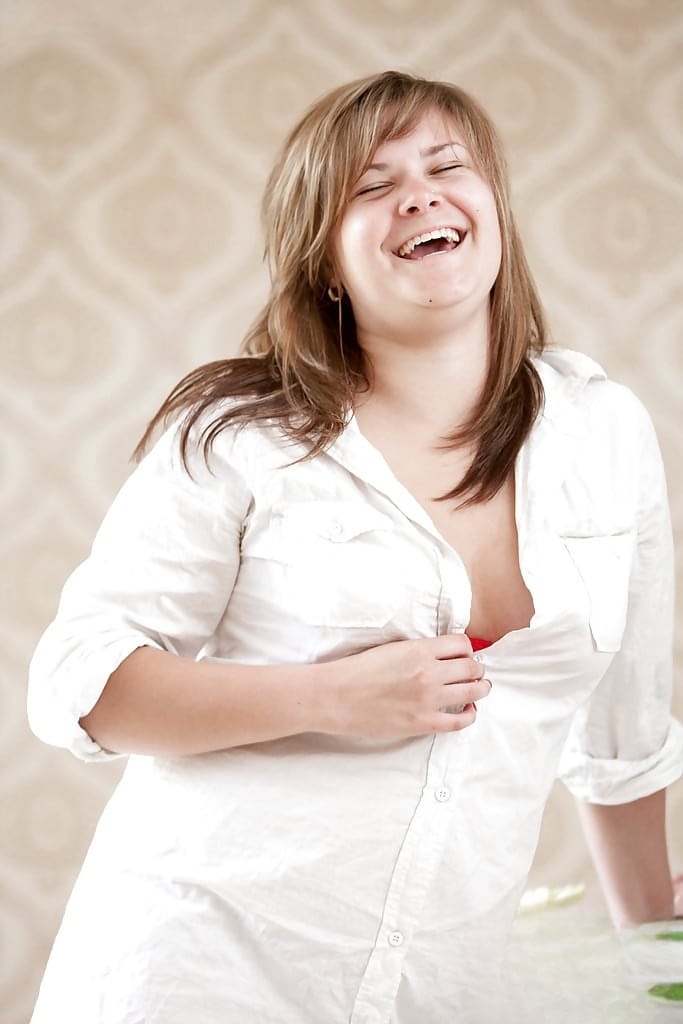 Young fatty Capucine exposes her teen boobs and hairy pussy