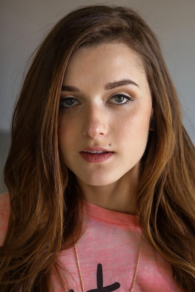 Young hottie Alex Mae showing off her 18 year old pussy for close ups