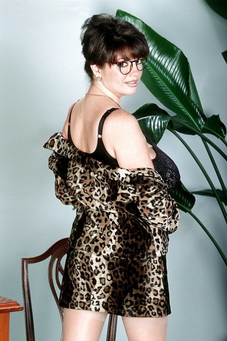 Glasses attired Greek MILF Diane Poppos baring nice melons and hairy twat