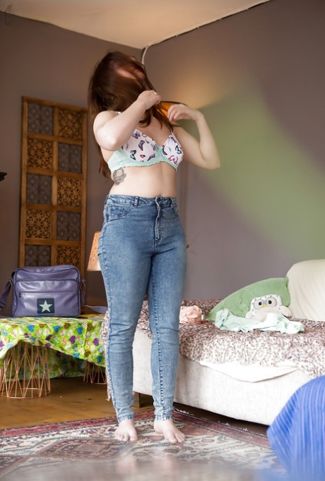 Hidden voyeur cam films chick with hairy cunt pulling jeans over bare ass