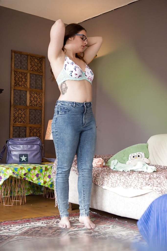 Hidden voyeur cam films chick with hairy cunt pulling jeans over bare ass