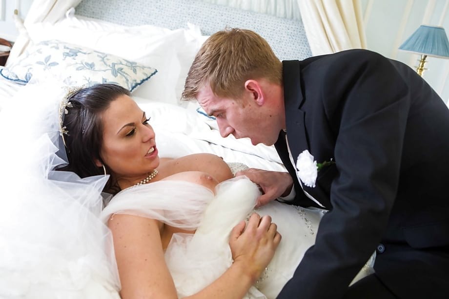European MILF Simony Diamond taking anal sex in wedding dress from big cock