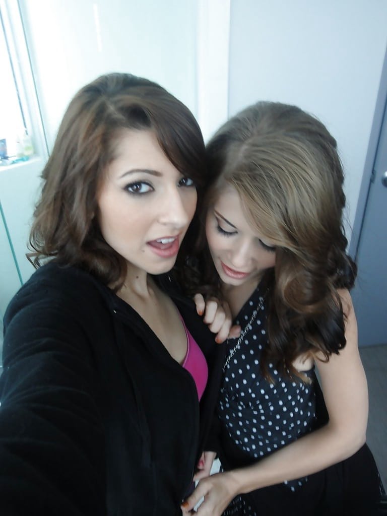 Thin teen dykes Lexi Bloom and Sensi Pearl taking naked selfies