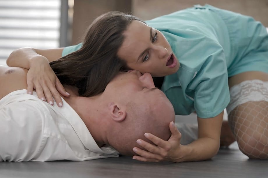 Mea Melone enjoys hard sex with the boss during sex experience at work