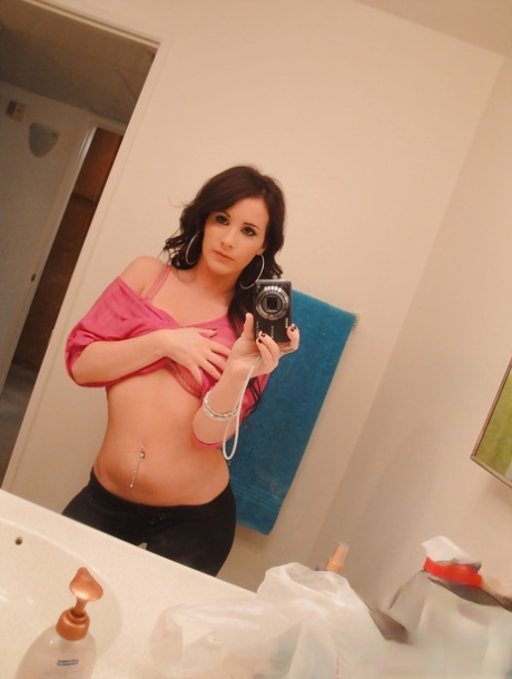 Barely legal teen Mia Valentine taking naked mirror selfies while undressing