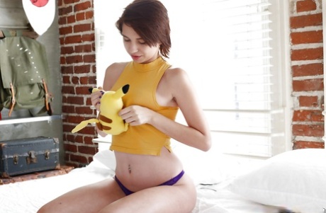 Slutty Cece Capella Pokemon solo masturbation in slutty modes