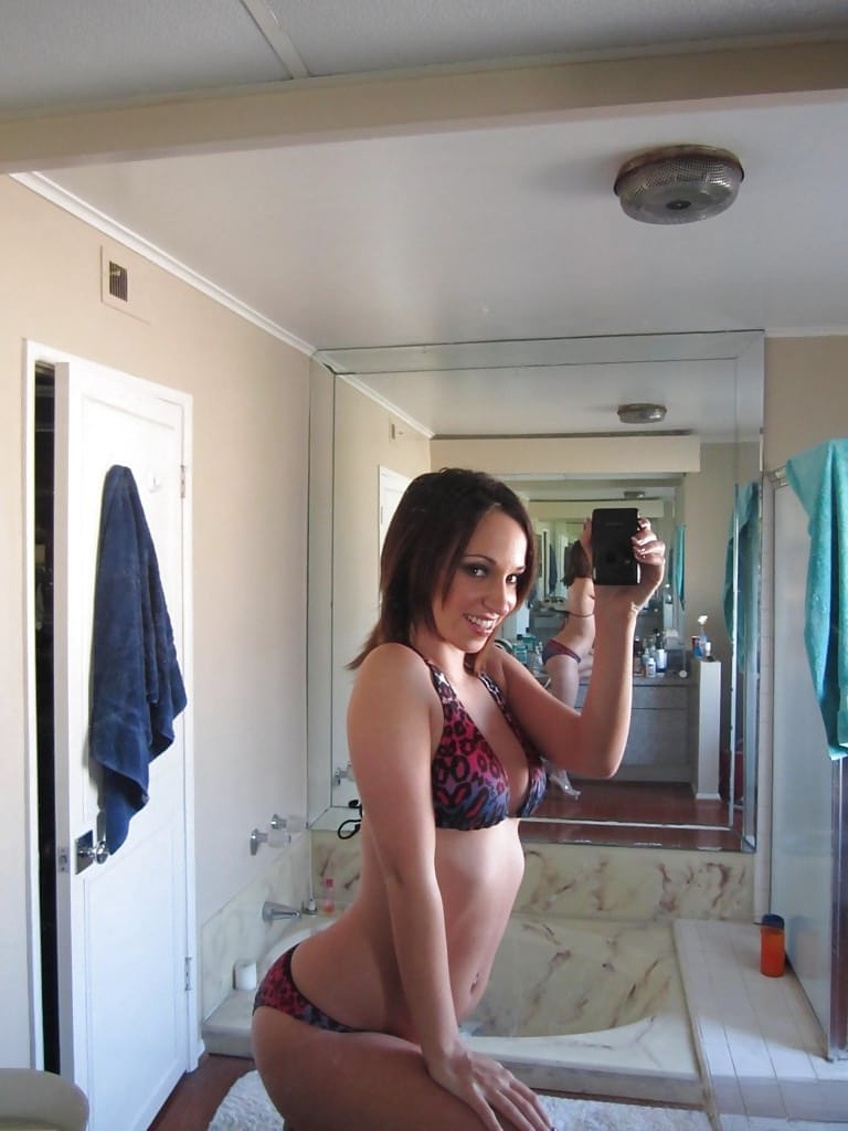 Bad girl Jada Stevens taking selfies in mirror as she peels off her bikini