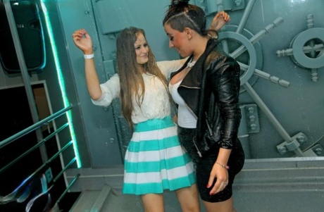 Needy matures in wet look porn scenes during a kinky lesbian spectacle