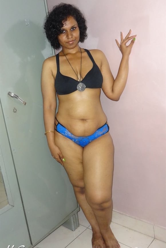 Chubby Desi solo girl releases her tits from bra before flashing some ass