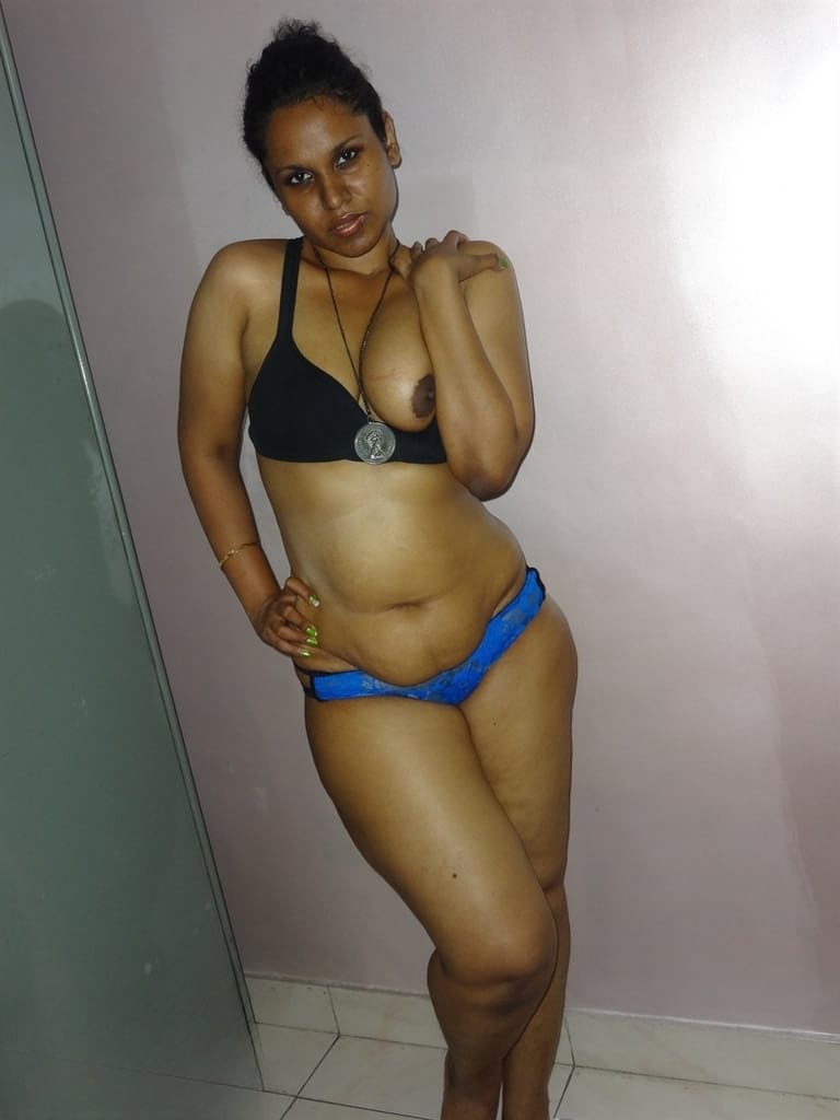 Chubby Desi solo girl releases her tits from bra before flashing some ass